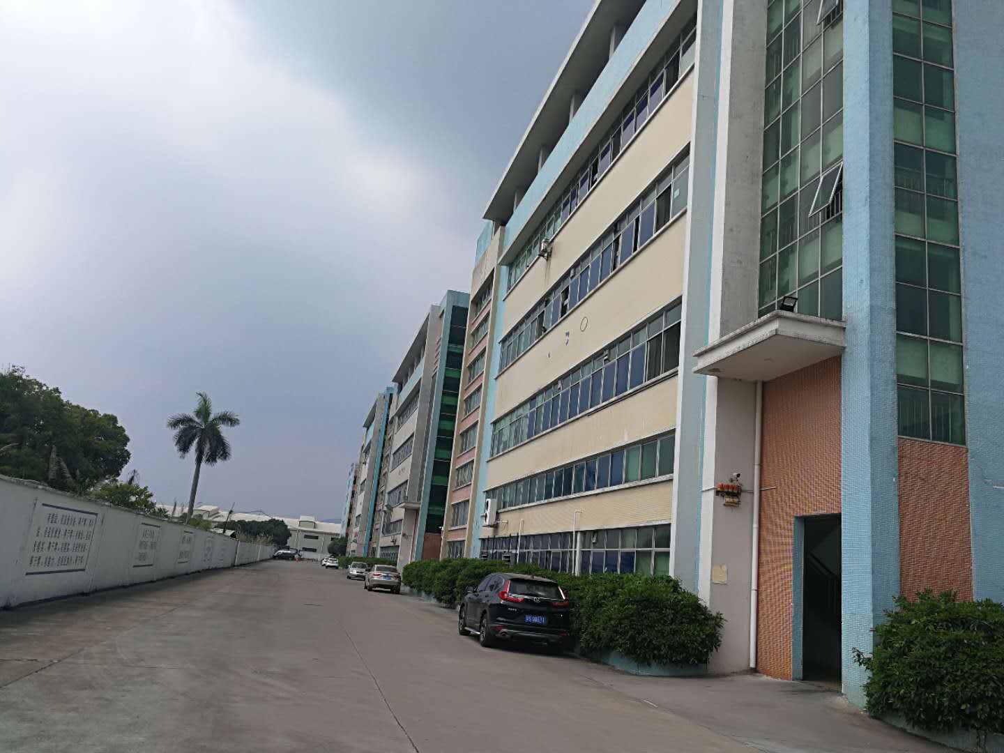 东莞横沥新出独院厂房分租三楼580平方厂房出租现成装修